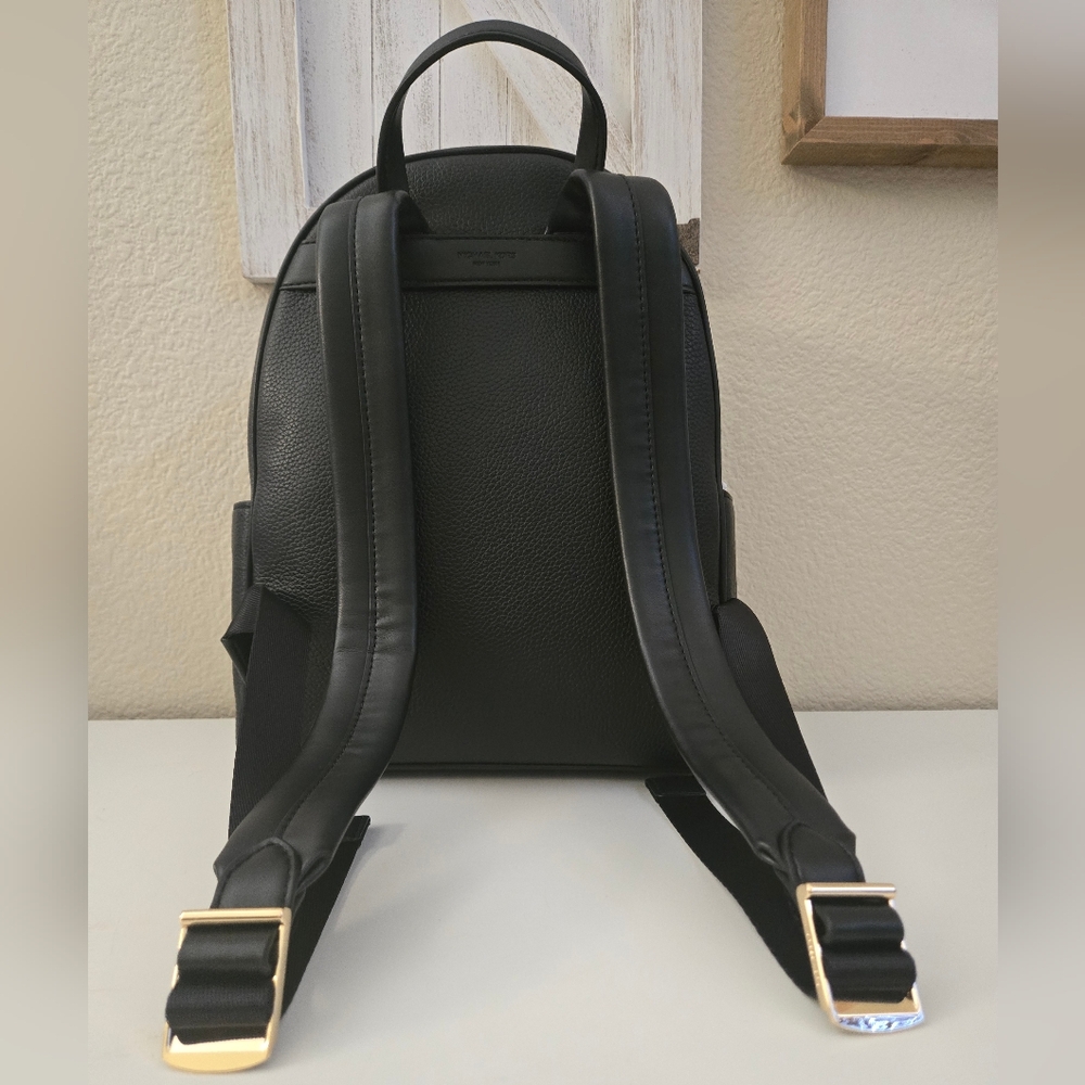Michael Kors Pebbled Leather Backpack  Stylish & Functional City Bag NWT - Picture 2 of 10